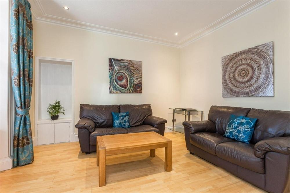 Chapel Street 42B First Floor 1-Bedroom Apartment, Aberdeen City Center Esterno foto